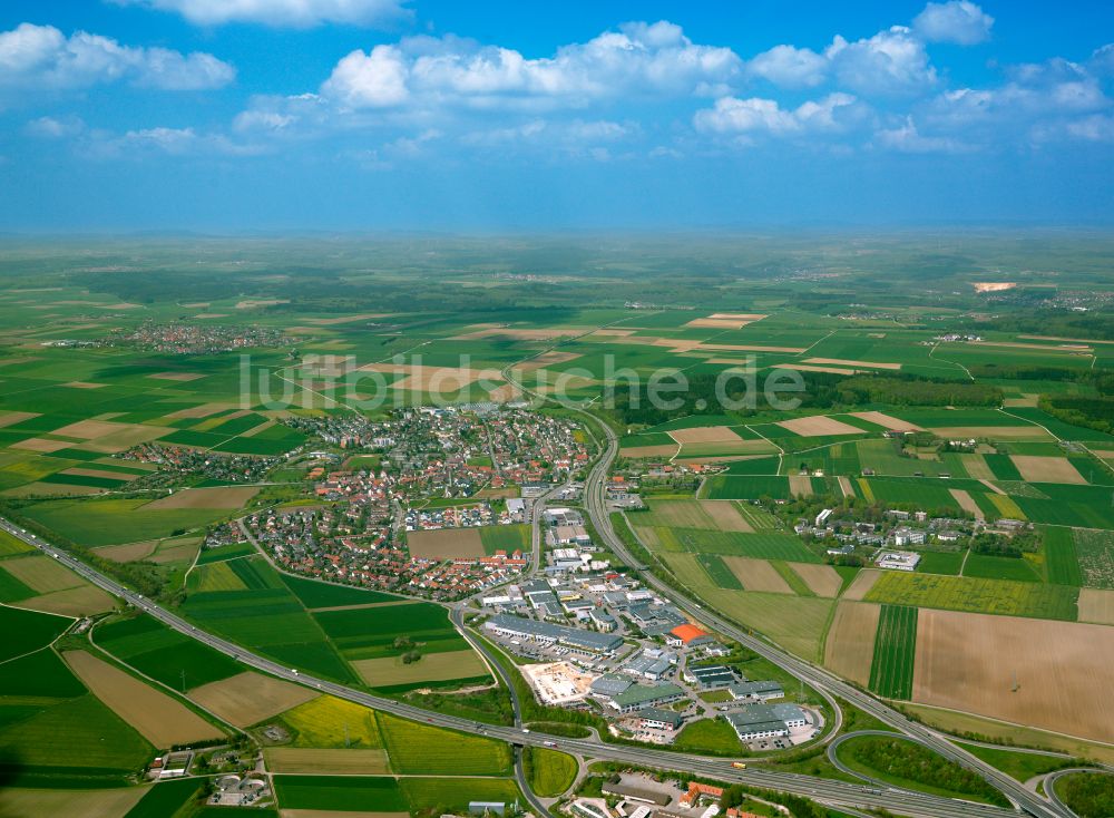 Luftbild Tomerdingen - Stadtgebiet inmitten der Landwirtschaft in Tomerdingen im Bundesland Baden-Württemberg, Deutschland