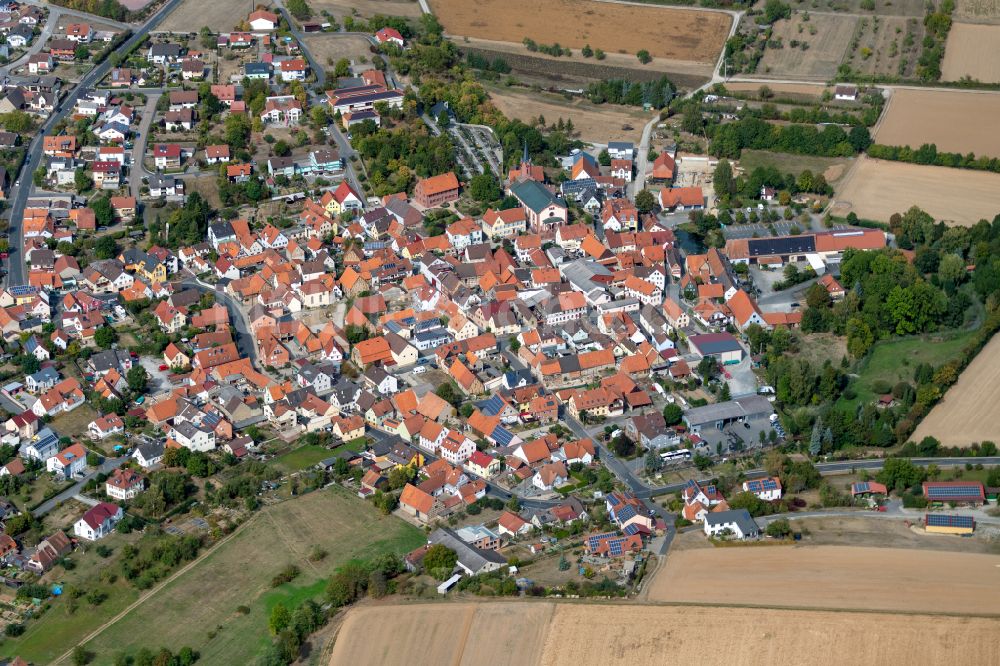 Luftbild Urspringen - Stadtgebiet inmitten der Landwirtschaft in Urspringen im Bundesland Bayern, Deutschland