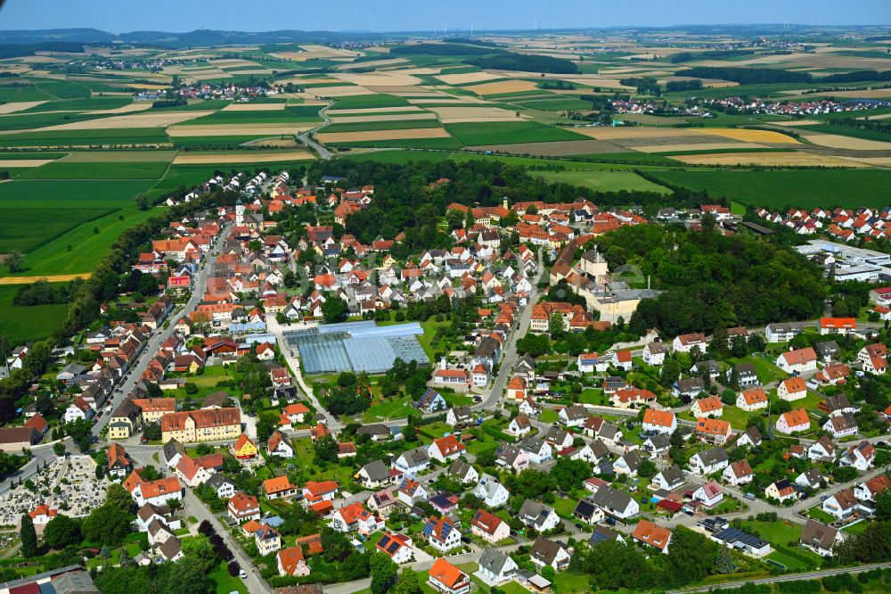 Luftbild Wallerstein - Stadtgebiet inmitten der Landwirtschaft in Wallerstein im Bundesland Bayern, Deutschland