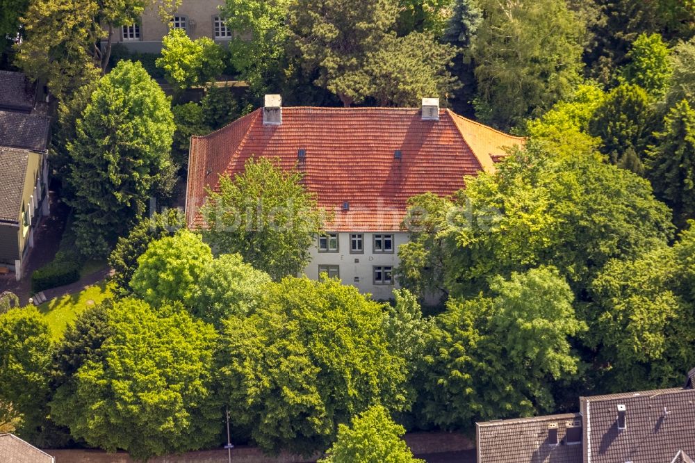 Werl von oben - Stadthaus Haus Schäferhoff in Werl in der Unnaer Börde im Bundesland Nordrhein-Westfalen