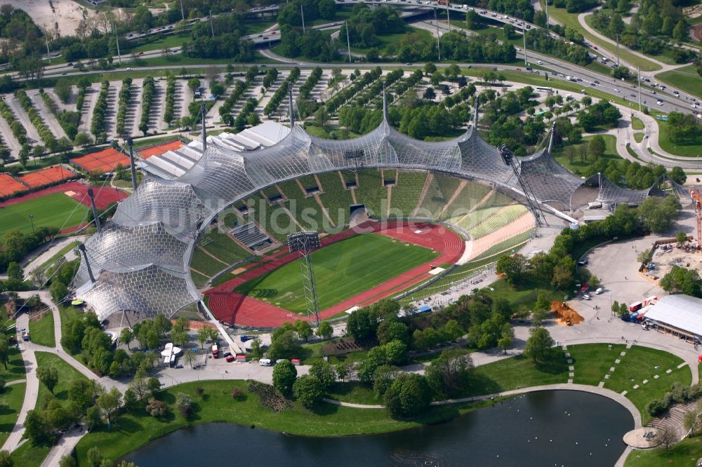 Luftbild München - Stadtion Olympiastadion im Olympiapark in München im Bundesland Bayern