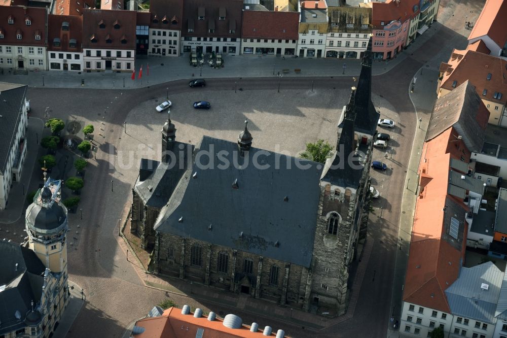 Luftbild Köthen (Anhalt) - Stadtkirche St. Jakob im Altstadt- Zentrum in Köthen (Anhalt) im Bundesland Sachsen-Anhalt