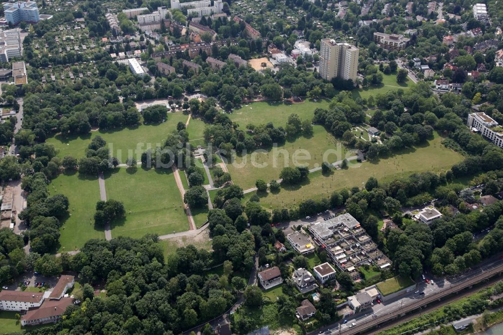 Mainz aus der Vogelperspektive: Stadtpark im Volkspark Rosengarten in der Oberstadt in Mainz Rheinland-Pfalz