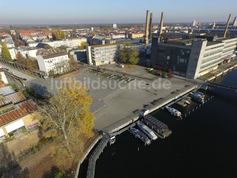 Berlin von oben - Stadtplatz am Kaisersteg in Berlin