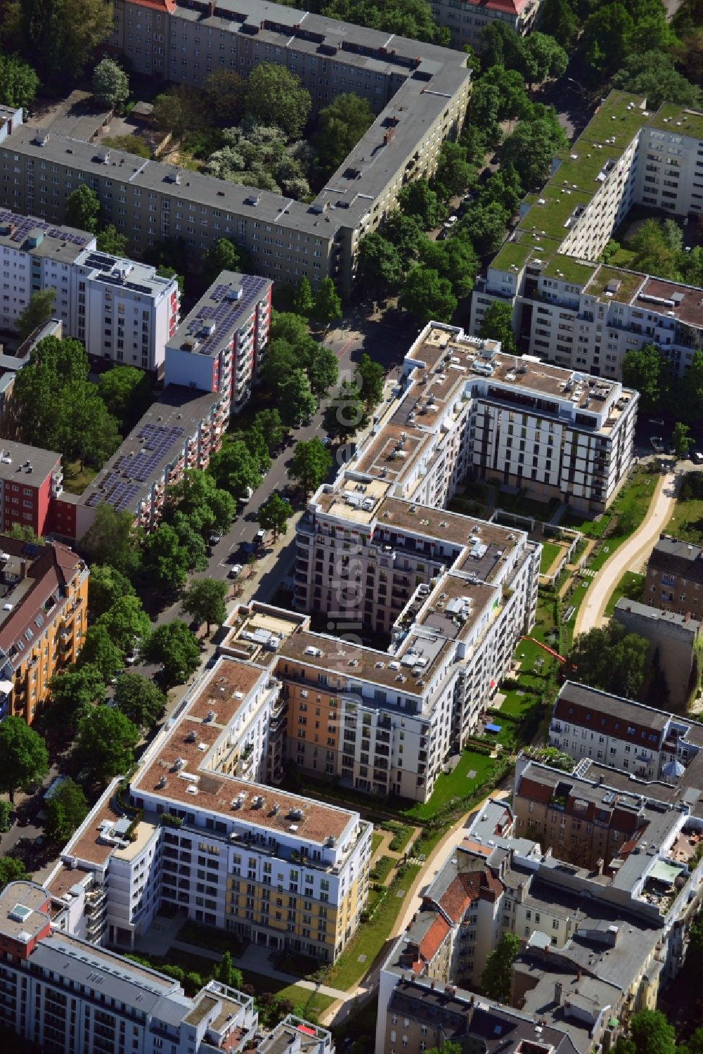 Luftaufnahme Berlin - Stadtquartier Rosengärten an der Württembergischen Straße im Stadtteil Wilmersdorf von Berlin