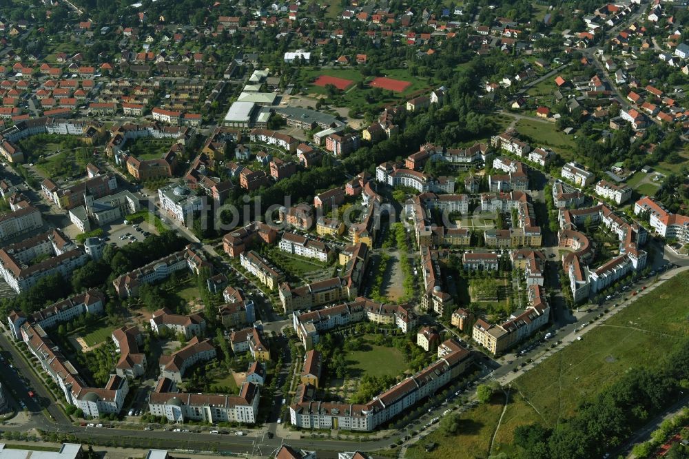 Potsdam aus der Vogelperspektive: Stadtrand und Außenbezirks- Wohngebiet Kirchsteigfeld in Potsdam im Bundesland Brandenburg, Deutschland