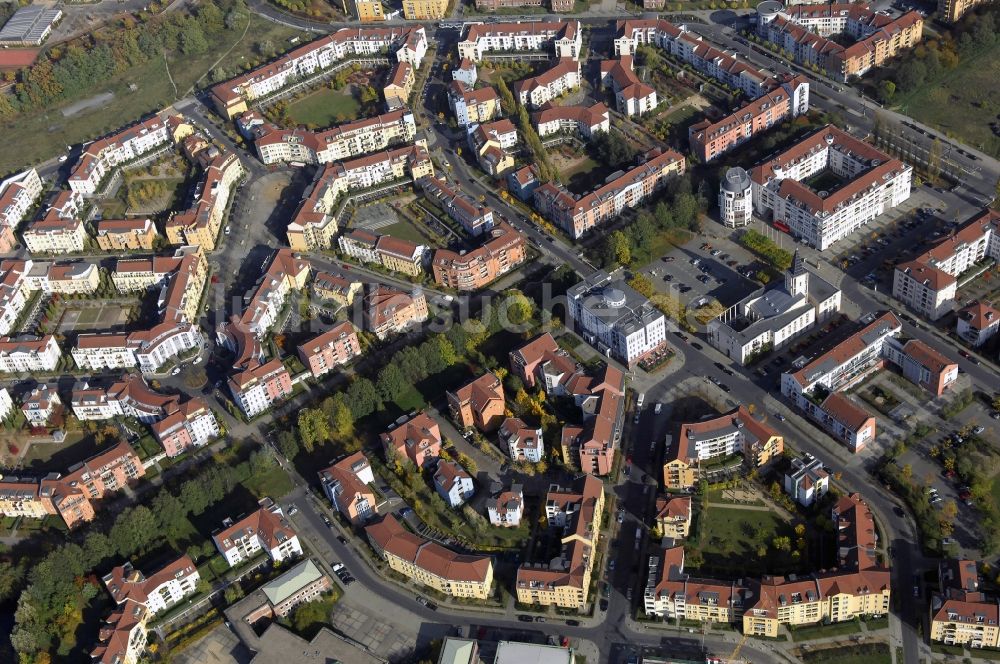 Potsdam aus der Vogelperspektive: Stadtrand und Außenbezirks- Wohngebiet Kirchsteigfeld in Potsdam im Bundesland Brandenburg, Deutschland