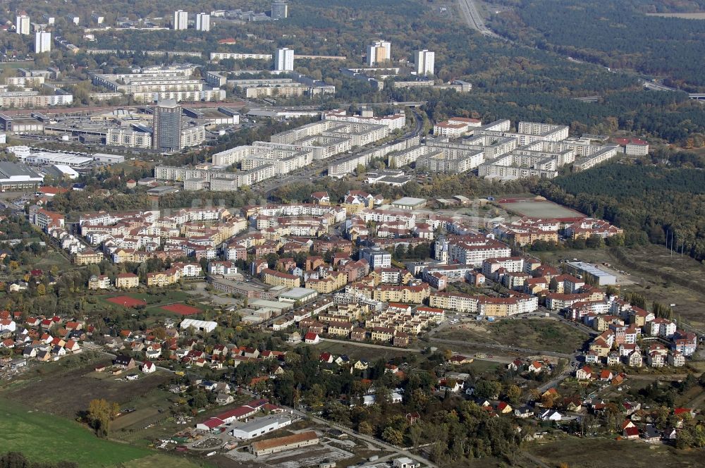 Luftbild Potsdam - Stadtrand und Außenbezirks- Wohngebiet Kirchsteigfeld in Potsdam im Bundesland Brandenburg, Deutschland