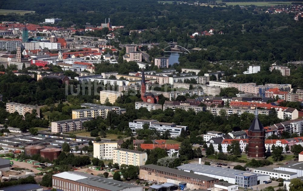 Luftbild Dessau - Stadtrand und Außenbezirks- Wohngebiete in Dessau im Bundesland Sachsen-Anhalt, Deutschland