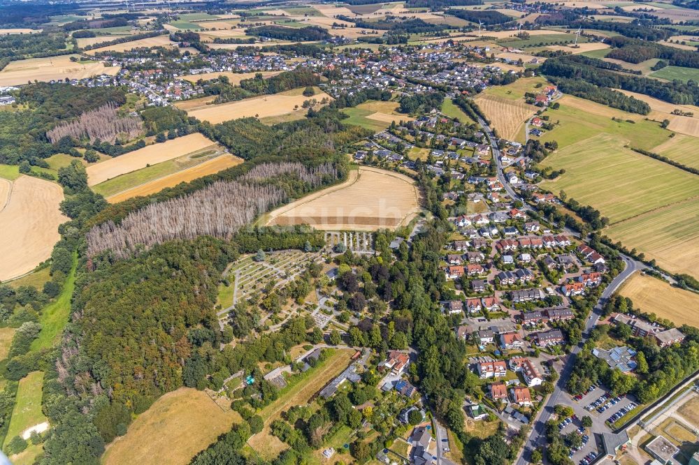 Fröndenberg/Ruhr von oben - Stadtrand und Außenbezirks- Wohngebiete in Fröndenberg/Ruhr im Bundesland Nordrhein-Westfalen, Deutschland