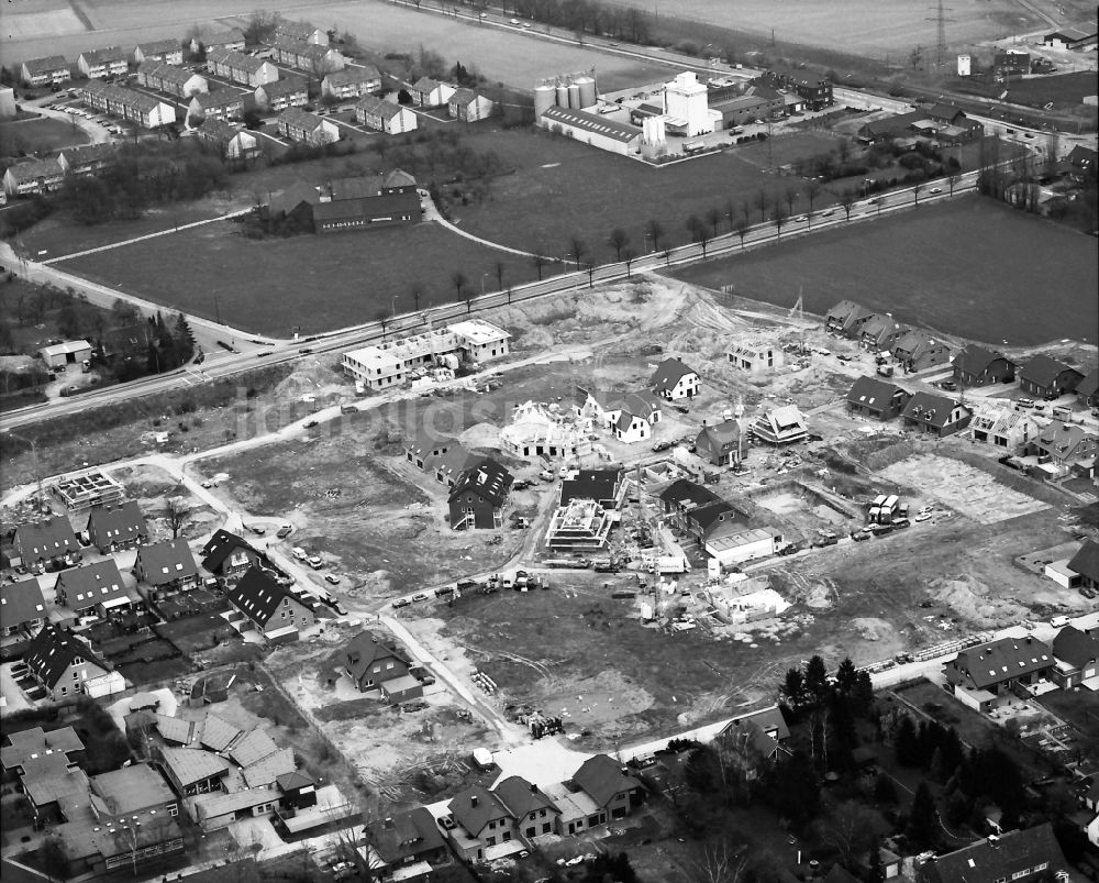 Kamp-Lintfort von oben - Stadtrand und Außenbezirks- Wohngebiete in Niersenbruch in Kamp-Lintfort im Bundesland Nordrhein-Westfalen, Deutschland