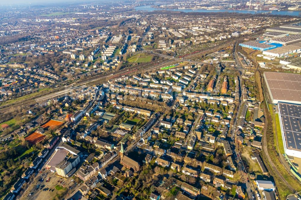 Luftbild Duisburg - Stadtrand und Außenbezirks- Wohngebiete im Ortsteil Friemersheim in Duisburg im Bundesland Nordrhein-Westfalen, Deutschland