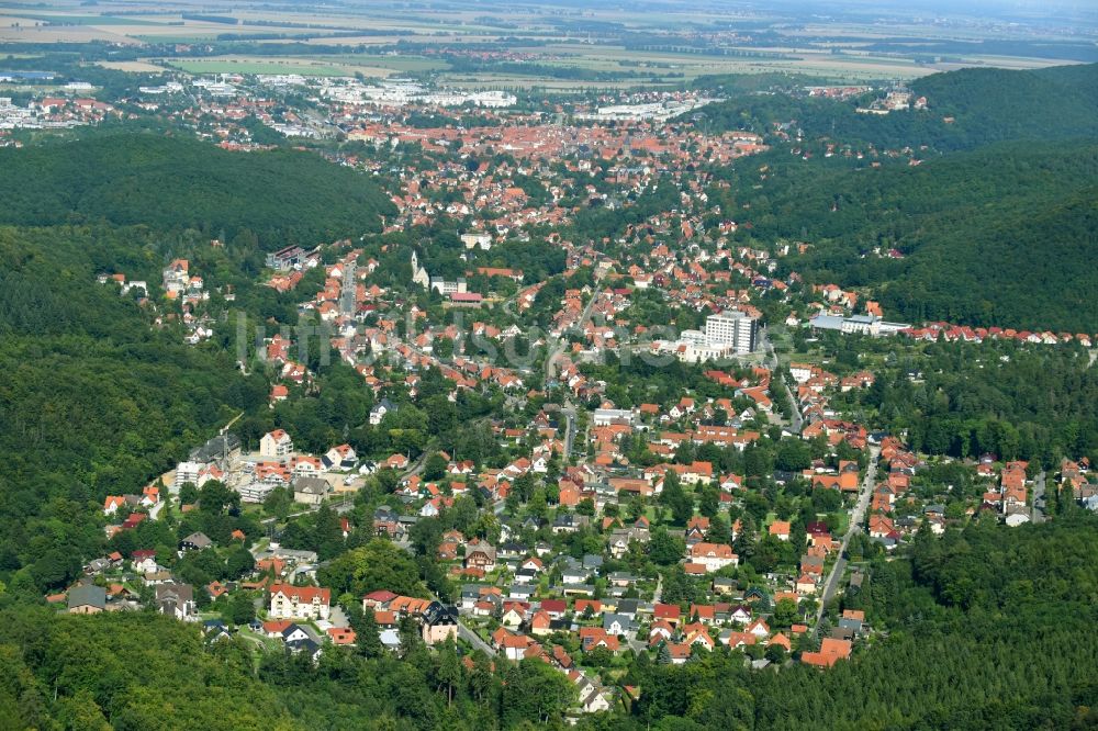 Luftbild Wernigerode - Stadtrand und Außenbezirks- Wohngebiete im Ortsteil Hasserode in Wernigerode im Bundesland Sachsen-Anhalt, Deutschland