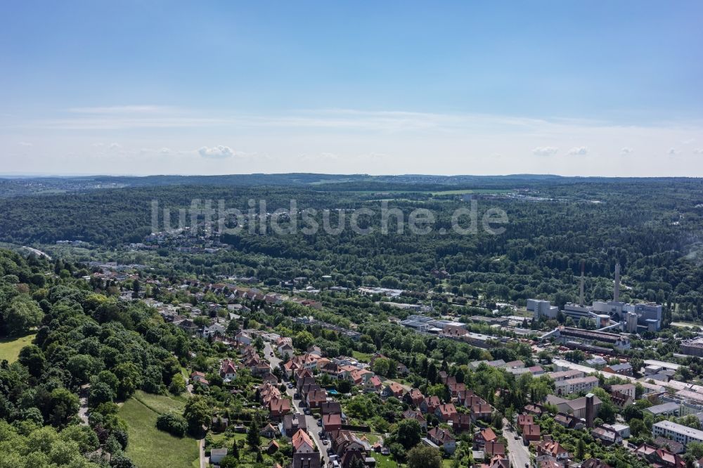 Pforzheim aus der Vogelperspektive: Stadtrand und Außenbezirks- Wohngebiete in Pforzheim im Bundesland Baden-Württemberg