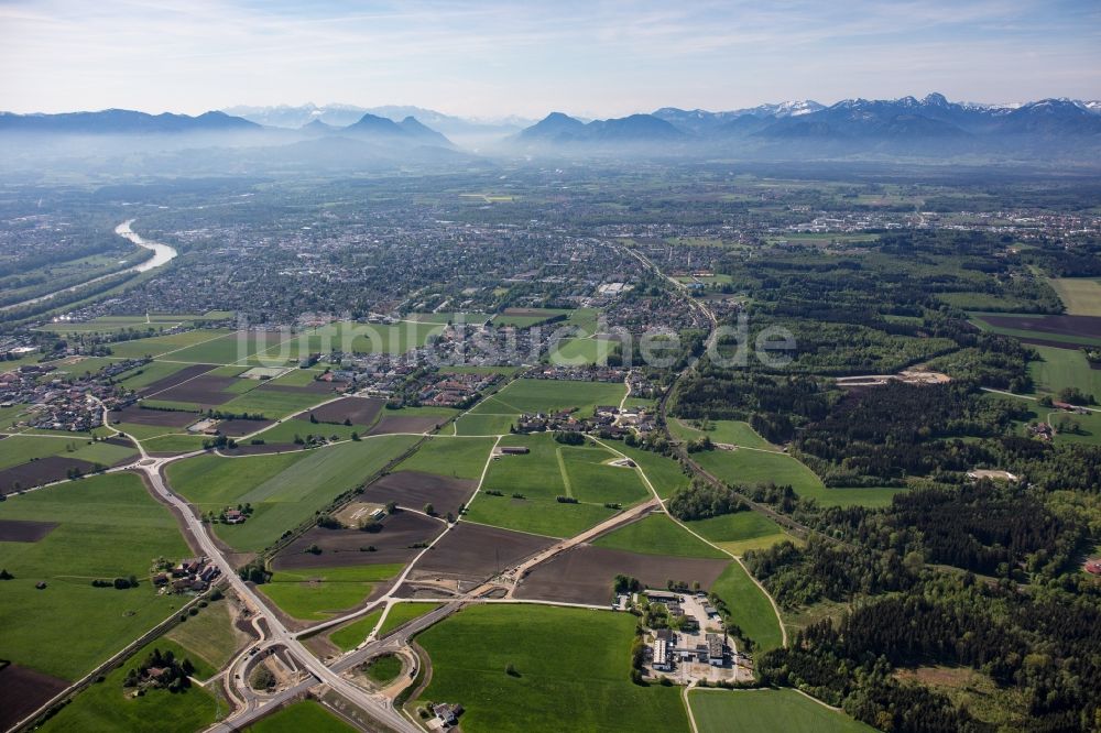 Luftbild Rosenheim - Stadtrand und Außenbezirks- Wohngebiete in Rosenheim im Bundesland Bayern, Deutschland