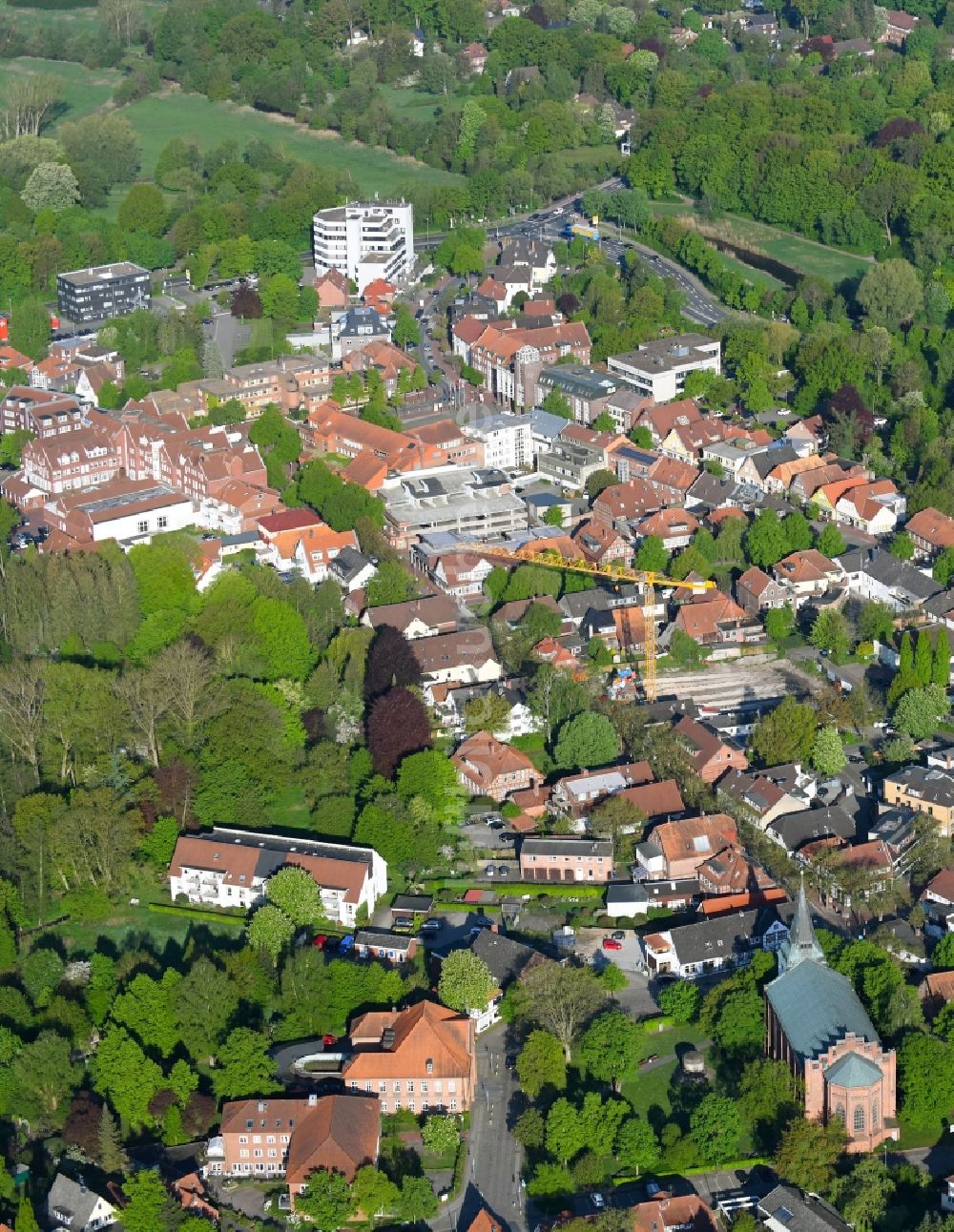 Luftaufnahme Rotenburg (Wümme) - Stadtrand und Außenbezirks- Wohngebiete in Rotenburg (Wümme) im Bundesland Niedersachsen, Deutschland