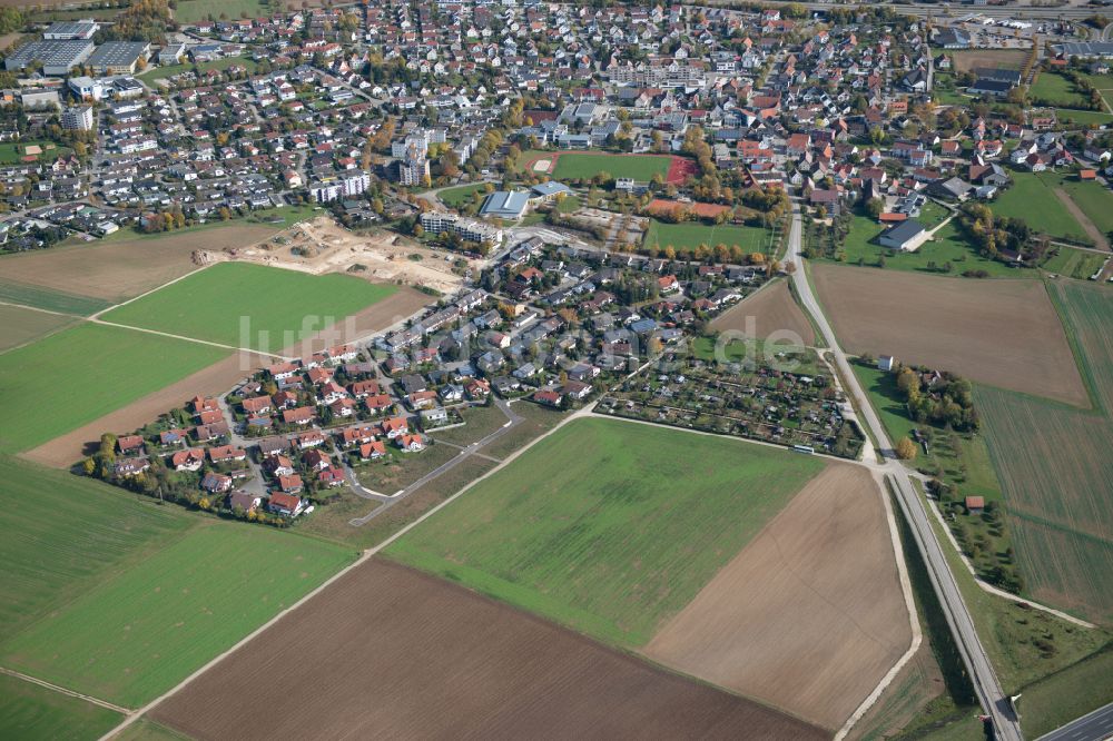 Luftaufnahme Tomerdingen - Stadtrand und Außenbezirks- Wohngebiete in Tomerdingen im Bundesland Baden-Württemberg, Deutschland