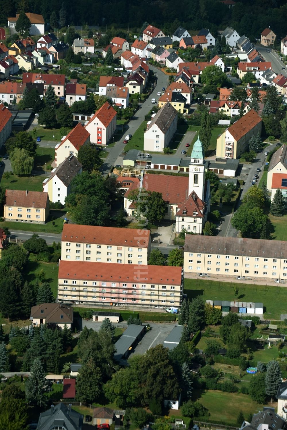 Werdau aus der Vogelperspektive: Stadtrand und Außenbezirks- Wohngebiete in Werdau im Bundesland Sachsen