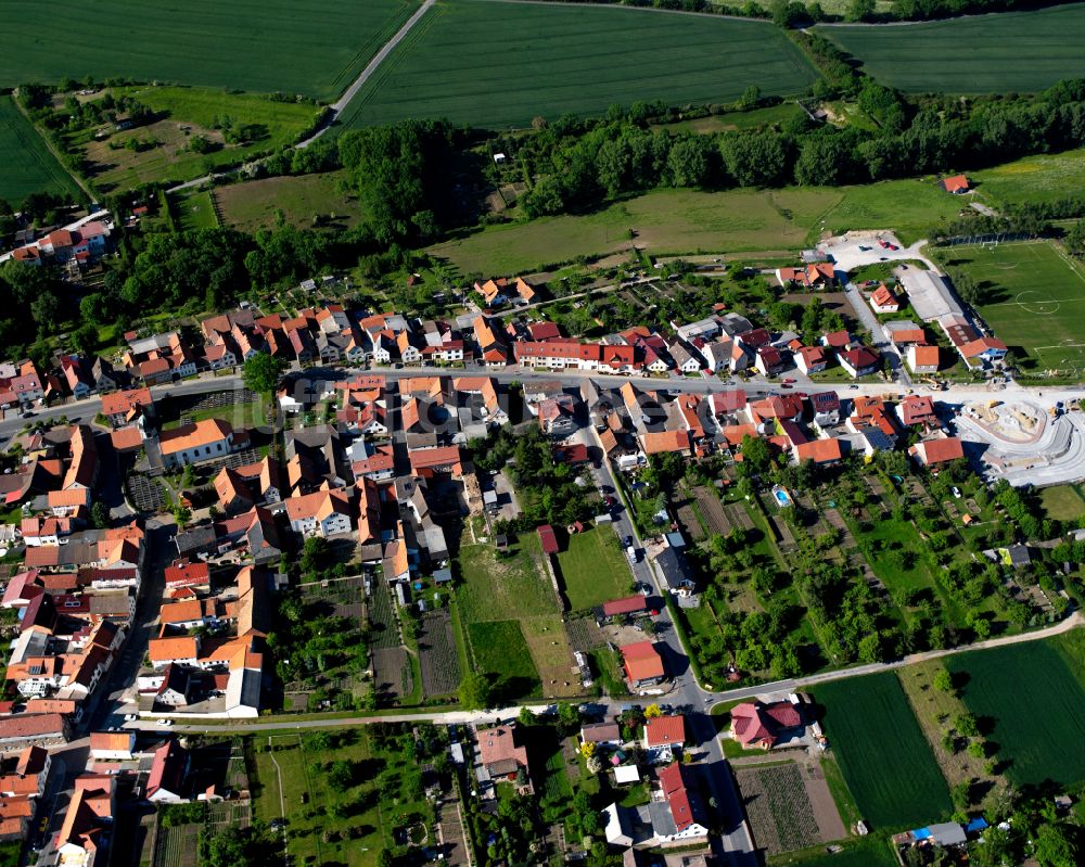 Luftaufnahme Büttstedt - Stadtrand mit landwirtschaftlichen Feldern in Büttstedt im Bundesland Thüringen, Deutschland