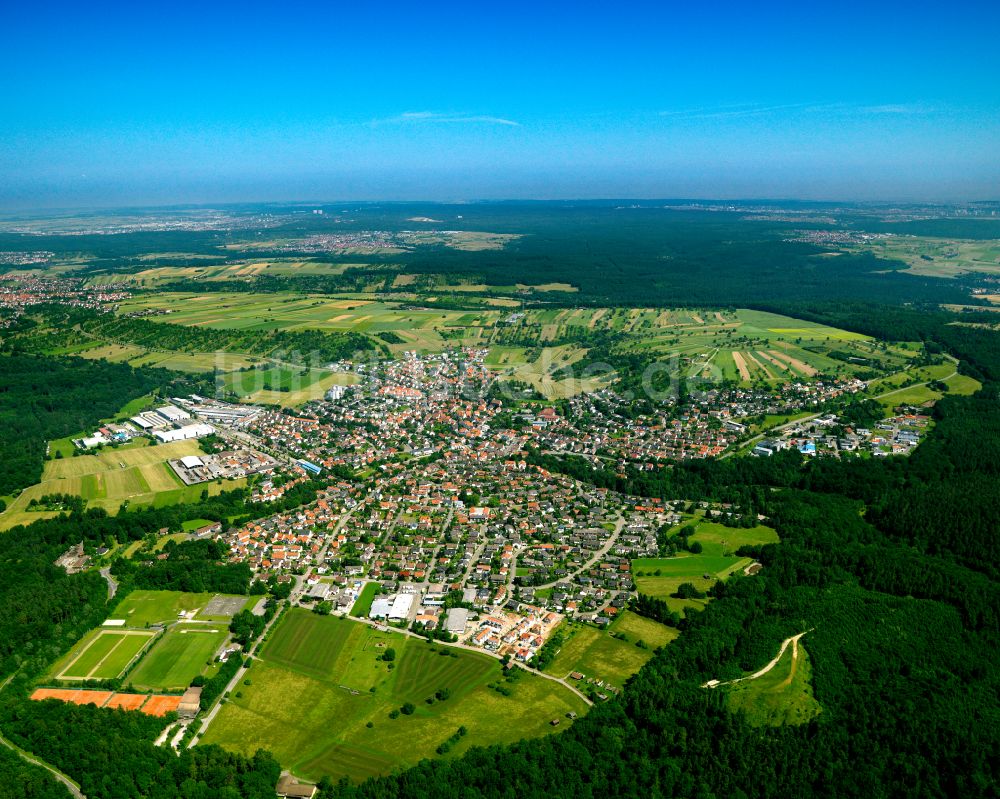 Dettenhausen aus der Vogelperspektive: Stadtrand mit landwirtschaftlichen Feldern in Dettenhausen im Bundesland Baden-Württemberg, Deutschland