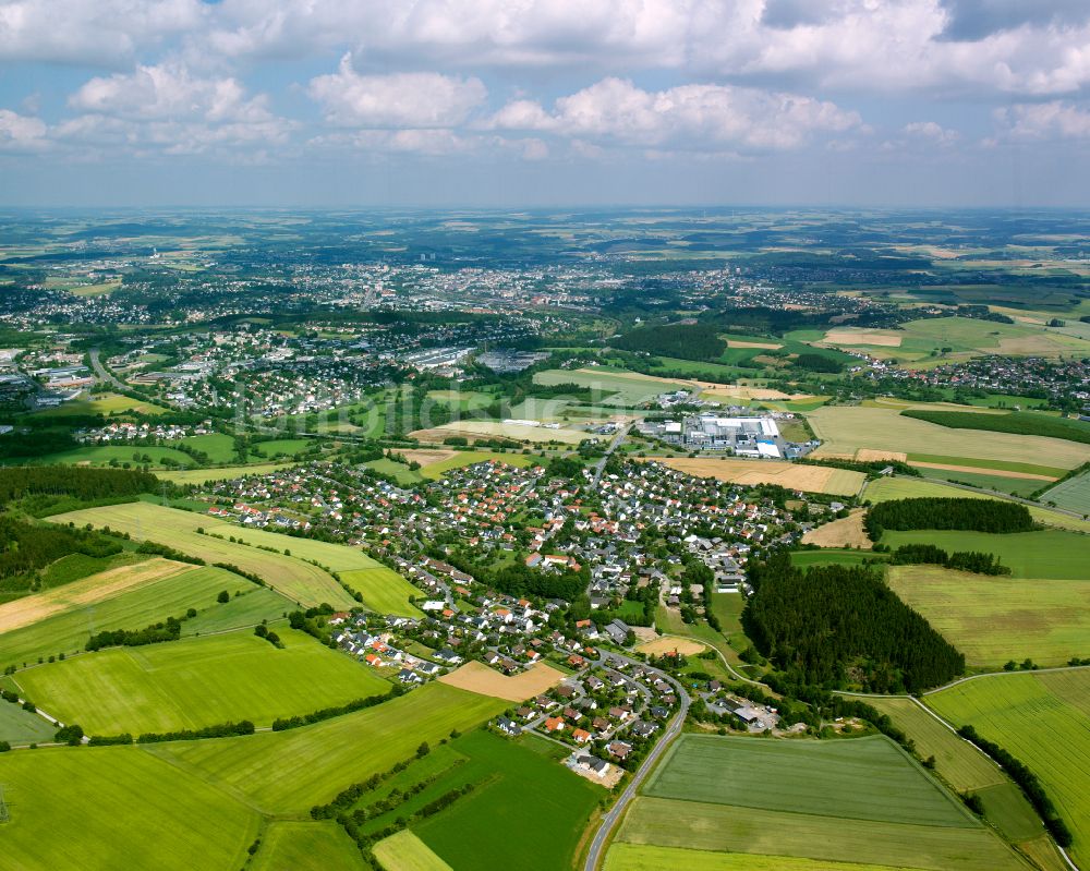 Luftaufnahme Döhlau - Stadtrand mit landwirtschaftlichen Feldern in Döhlau im Bundesland Bayern, Deutschland