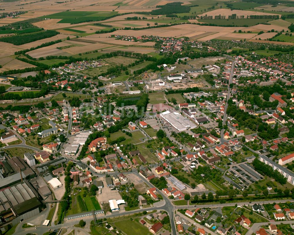 Luftaufnahme Gröditz - Stadtrand mit landwirtschaftlichen Feldern in Gröditz im Bundesland Sachsen, Deutschland