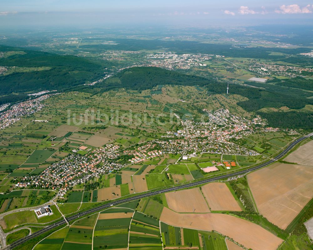 Grünwettersbach von oben - Stadtrand mit landwirtschaftlichen Feldern in Grünwettersbach im Bundesland Baden-Württemberg, Deutschland