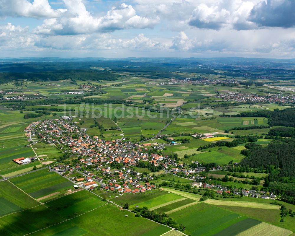 Landenhausen von oben - Stadtrand mit landwirtschaftlichen Feldern in Landenhausen im Bundesland Hessen, Deutschland