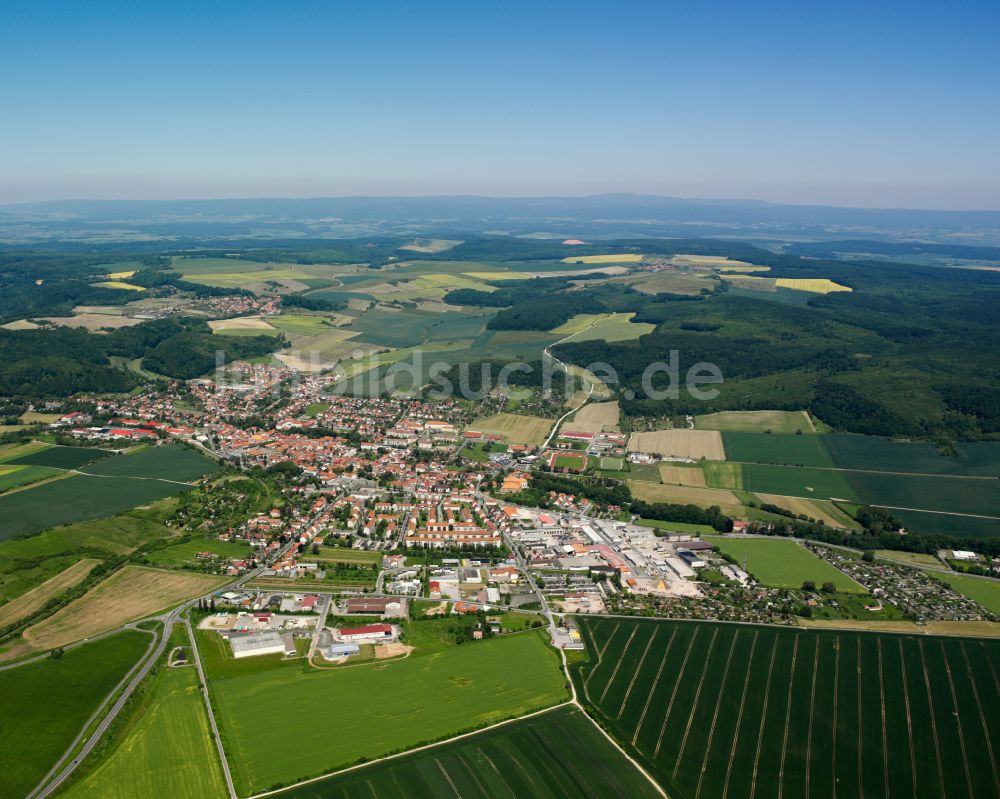 Luftbild Leinefelde - Stadtrand mit landwirtschaftlichen Feldern in Leinefelde im Bundesland Thüringen, Deutschland