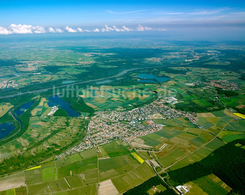 Linkenheim von oben - Stadtrand mit landwirtschaftlichen Feldern in Linkenheim im Bundesland Baden-Württemberg, Deutschland