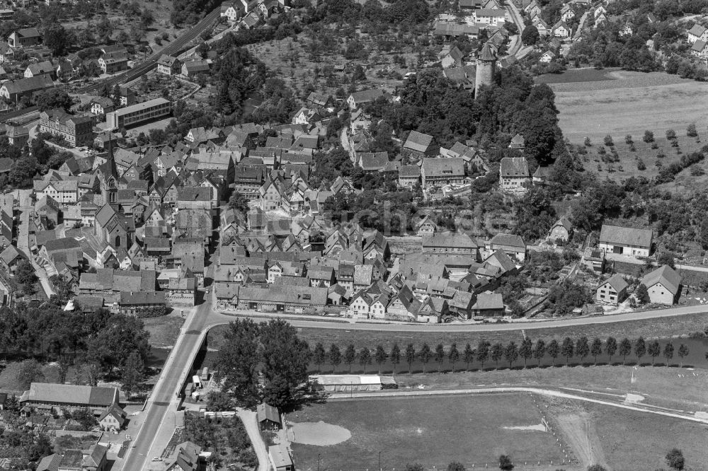 Möckmühl von oben - Stadtrand mit landwirtschaftlichen Feldern in Möckmühl im Bundesland Baden-Württemberg, Deutschland