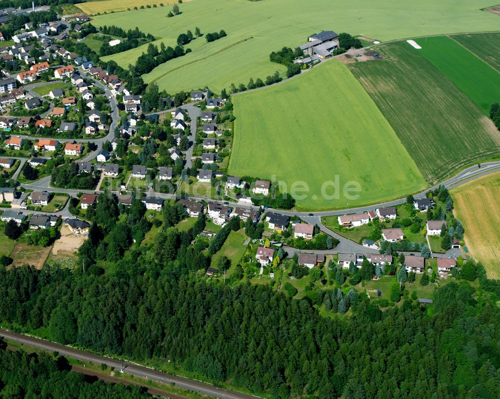 Oberkotzau aus der Vogelperspektive: Stadtrand mit landwirtschaftlichen Feldern in Oberkotzau im Bundesland Bayern, Deutschland