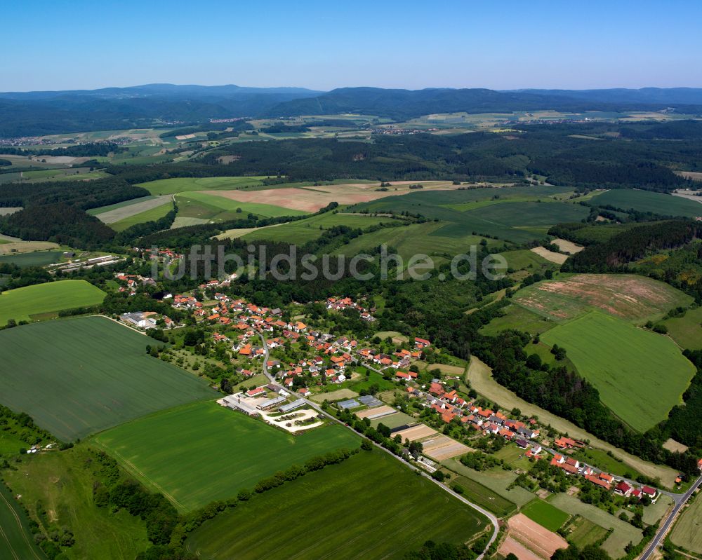 Luftaufnahme Silkerode - Stadtrand mit landwirtschaftlichen Feldern in Silkerode im Bundesland Thüringen, Deutschland