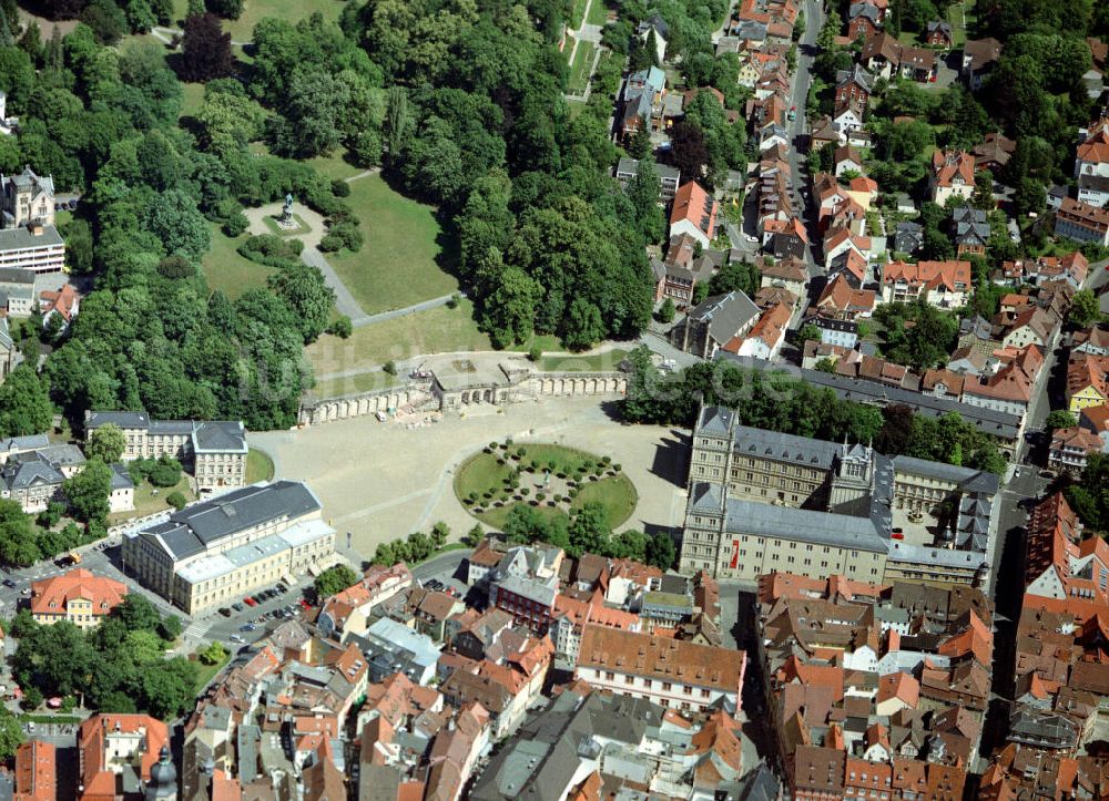 Coburg von oben - Stadtschloss Ehrenburg in Coburg