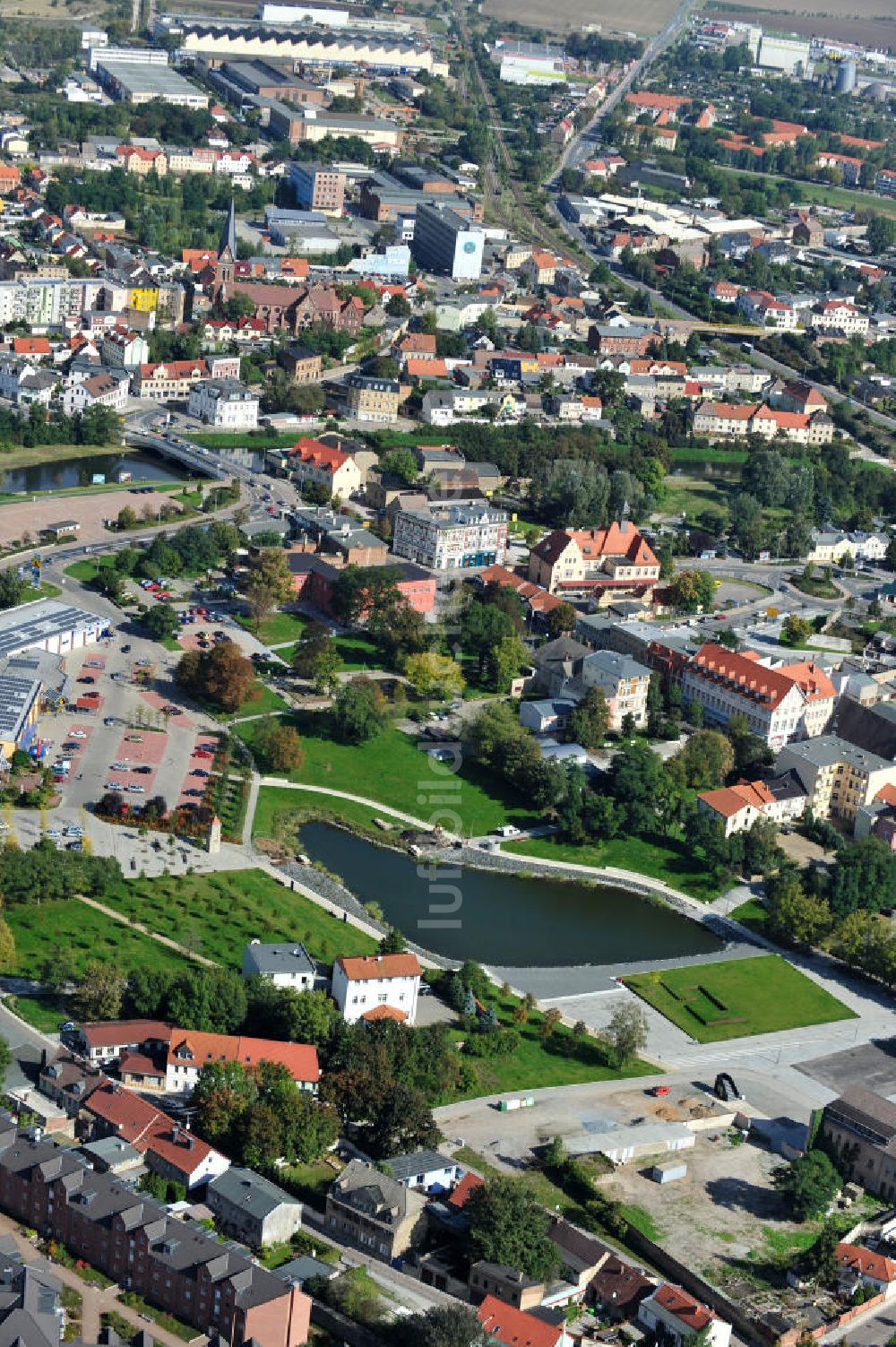 Luftaufnahme Staßfurt - Stadtsee in Staßfurt in Sachsen-Anhalt