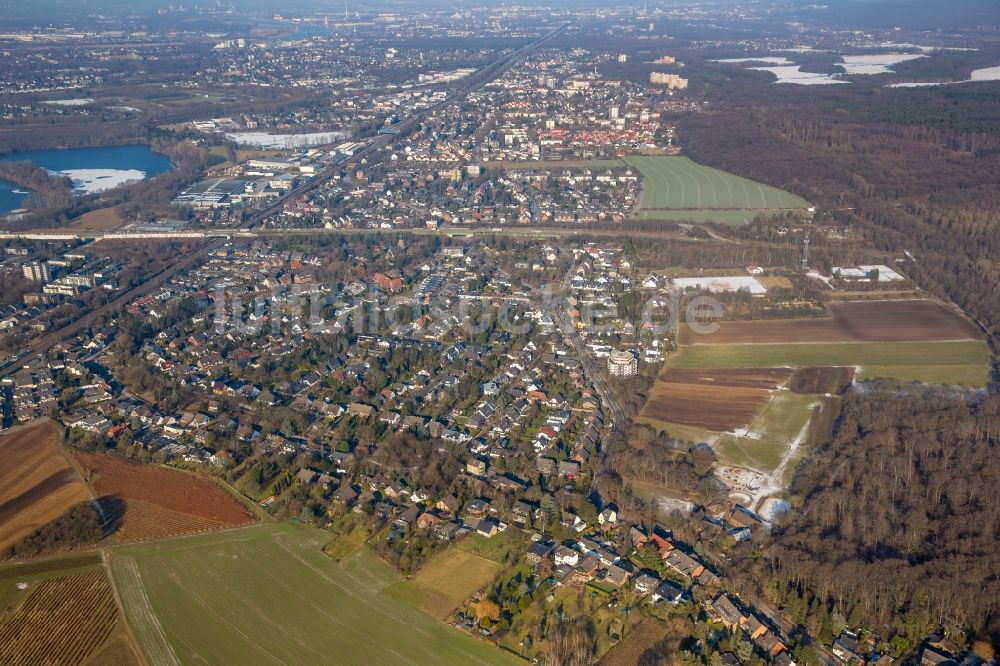 Düsseldorf von oben - Stadtteil Angermund im Stadtgebiet im Ortsteil Angermund in Düsseldorf im Bundesland Nordrhein-Westfalen