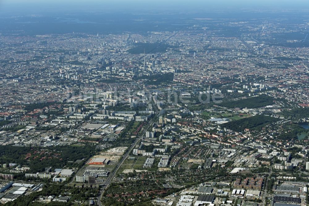 Luftbild Berlin - Stadtteil Ansicht von Hohenschönhausen und Lichtenberg im Stadtgebiet in Berlin