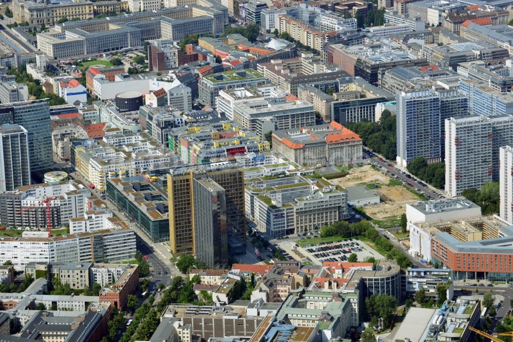 Berlin von oben - Stadtteil- Ansicht von Kreuzberg - Mitte mit dem Axel-Springer- Hochhaus in Berlin