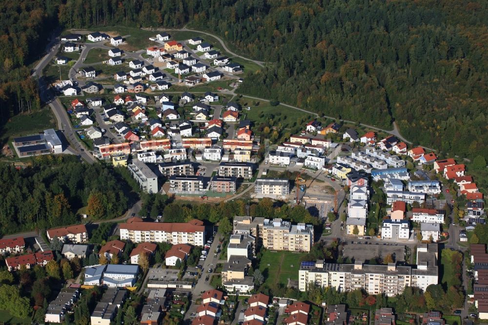 Luftaufnahme Waldshut-Tiengen - Stadtteil Bergstadt mit Neubaugebiet als Trabantenstadt im Stadtgebiet von Waldshut-Tiengen im Bundesland Baden-Württemberg, Deutschland