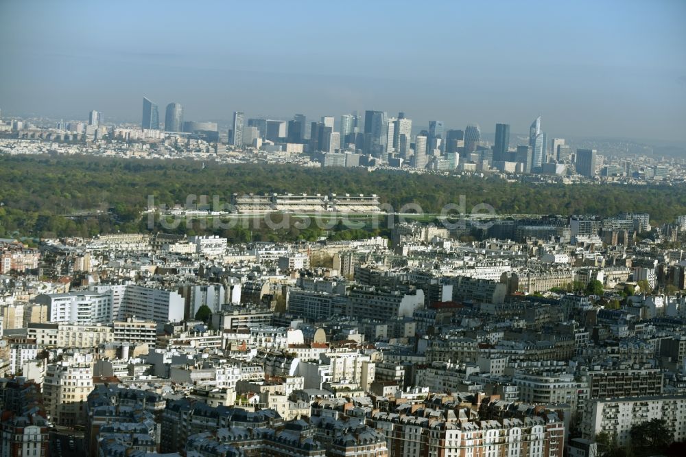 Luftaufnahme Paris - Stadtteil Boulogne-Billancourt im Stadtgebiet in Paris in Ile-de-France, Frankreich