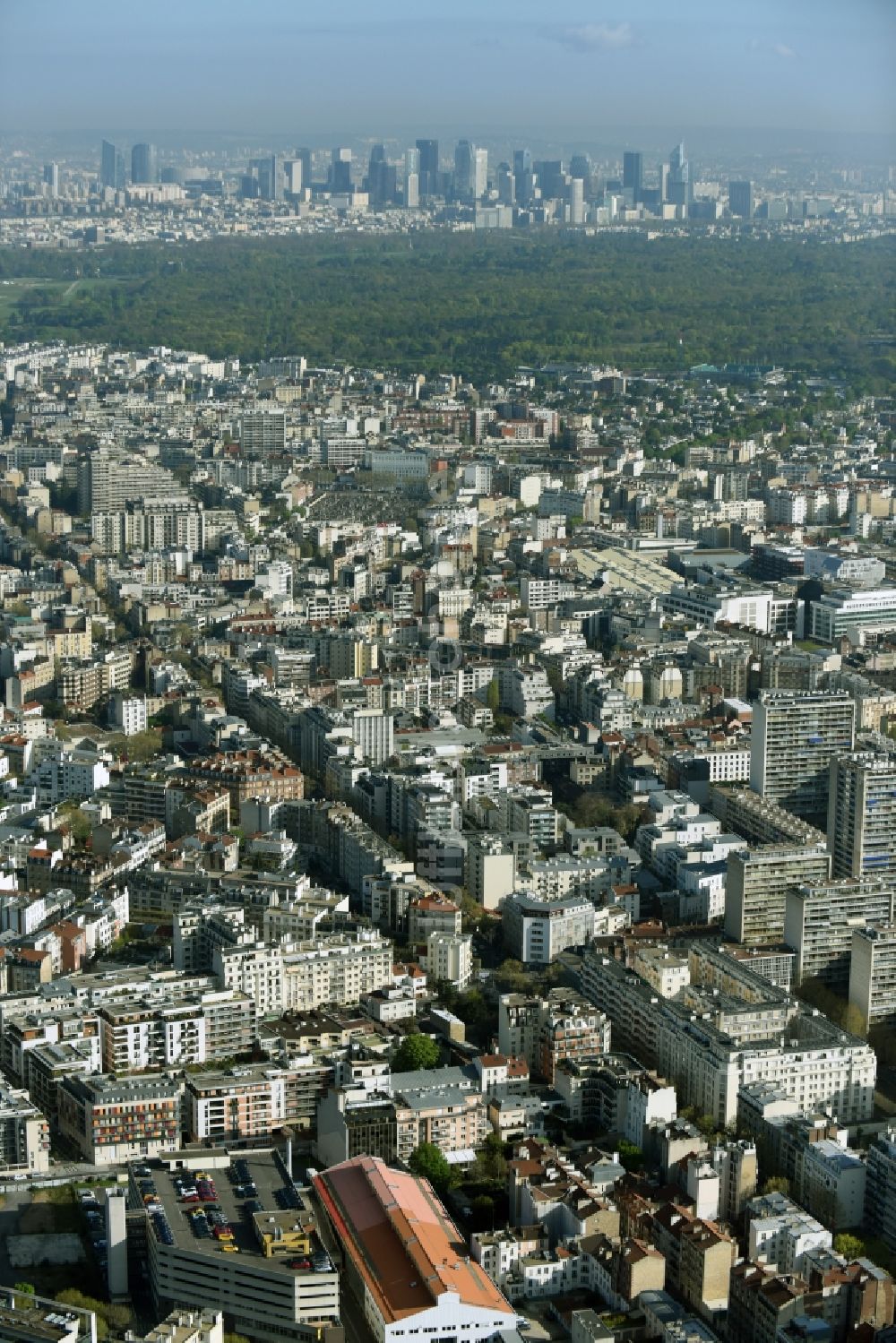 Luftbild Paris - Stadtteil Boulogne-Billancourt im Stadtgebiet in Paris in Ile-de-France, Frankreich