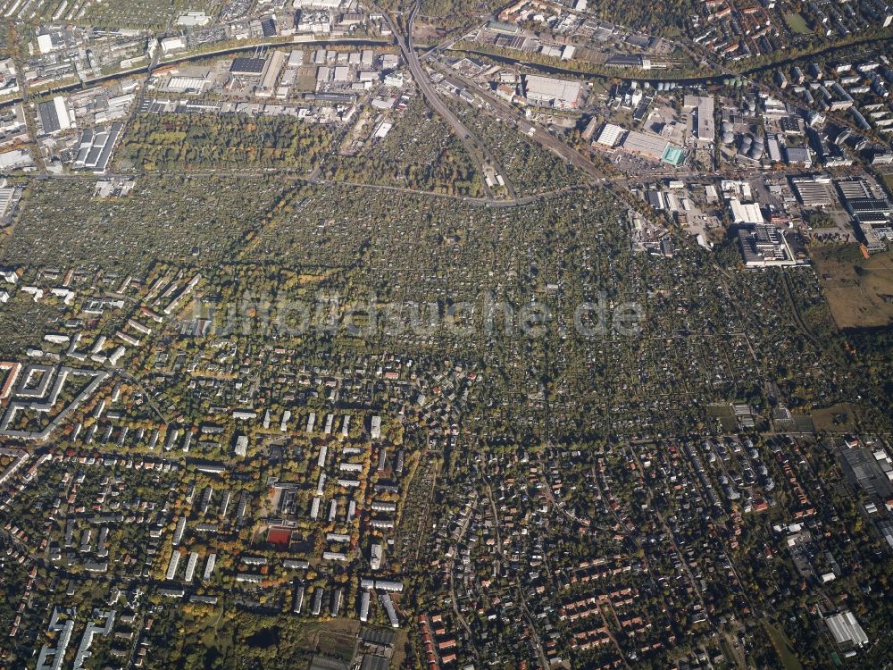 Luftbild Berlin - Stadtteil Britz im Stadtgebiet in Berlin