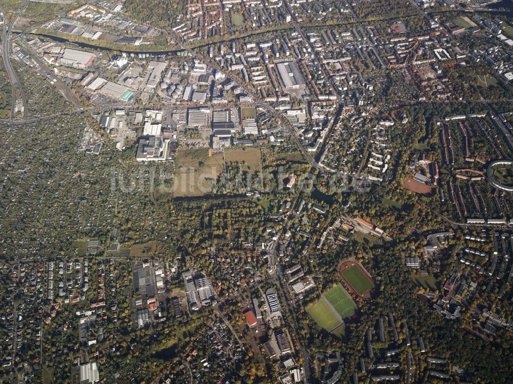 Berlin von oben - Stadtteil Britz im Stadtgebiet in Berlin