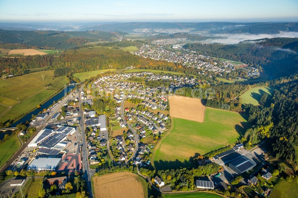 Luftaufnahme Meschede - Stadtteil Freienohl im Stadtgebiet in Meschede im Bundesland Nordrhein-Westfalen