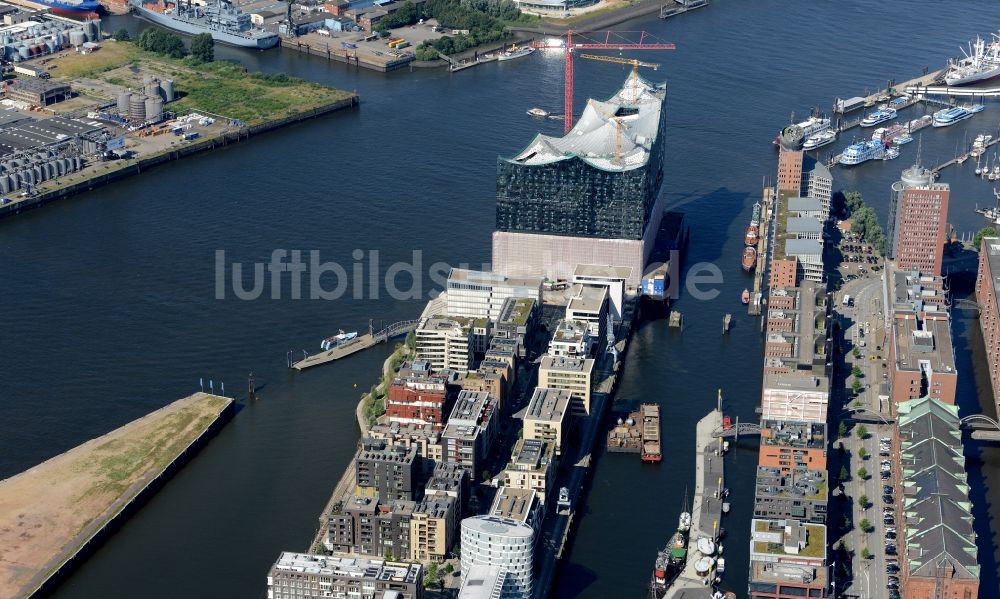 Luftaufnahme Hamburg - Stadtteil Hafencity am Ufer der Norderelbe im Stadtgebiet in Hamburg