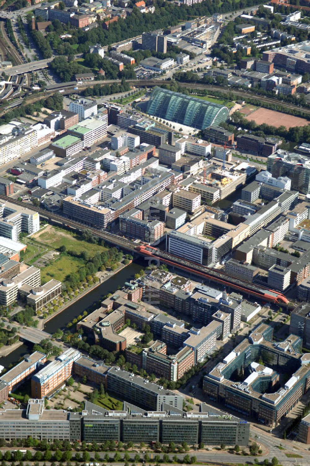 Luftbild Hamburg - Stadtteil Hammerbrook mit dem Bürogebäude Berliner Bogen in Hamburg