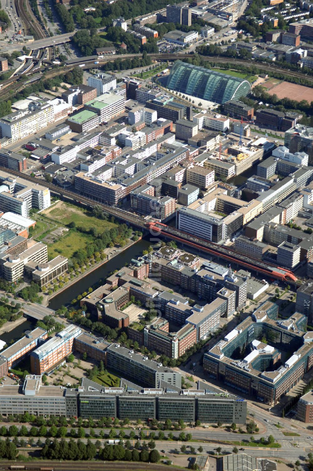 Luftaufnahme Hamburg - Stadtteil Hammerbrook mit dem Bürogebäude Berliner Bogen in Hamburg