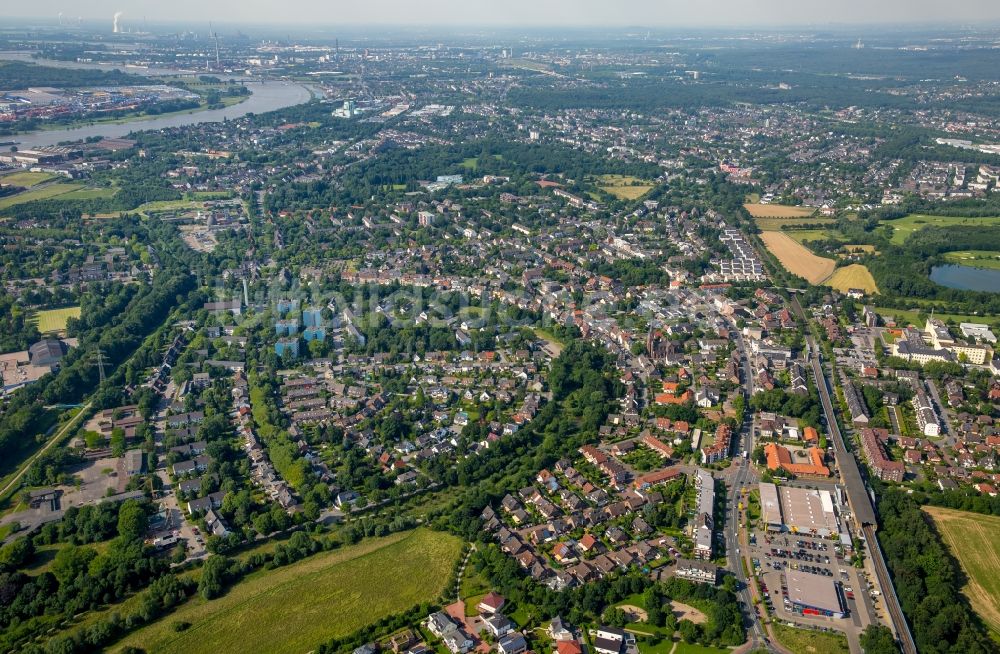 Luftaufnahme Duisburg - Stadtteil Huckingen im Stadtgebiet in Duisburg im Bundesland Nordrhein-Westfalen