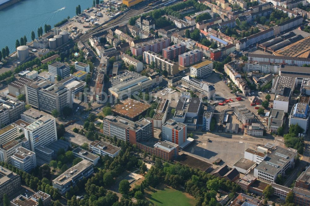 Luftbild Basel - Stadtteil Klybeck mit dem Betriebsareal der BASF im Stadtgebiet in Basel, Schweiz