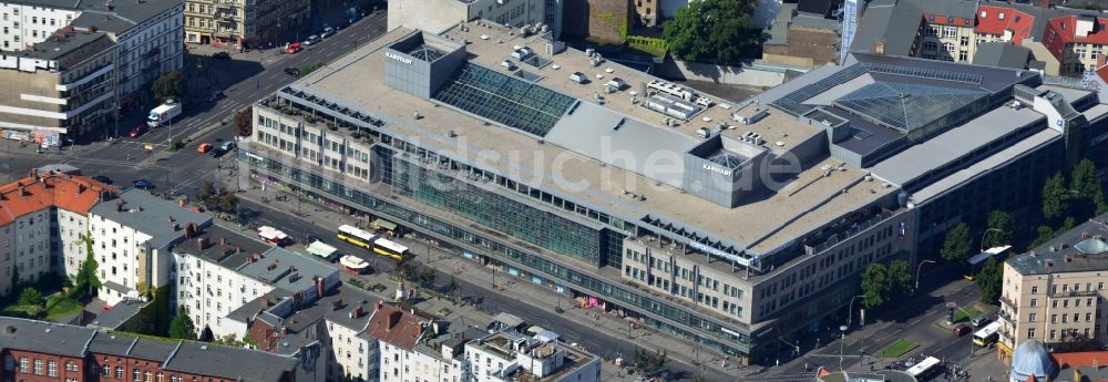 Luftbild Berlin - Stadtteil Kreuzberg an der Hasenheide mit dem Karstadt - Kaufhaus am Hermannplatz in Berlin